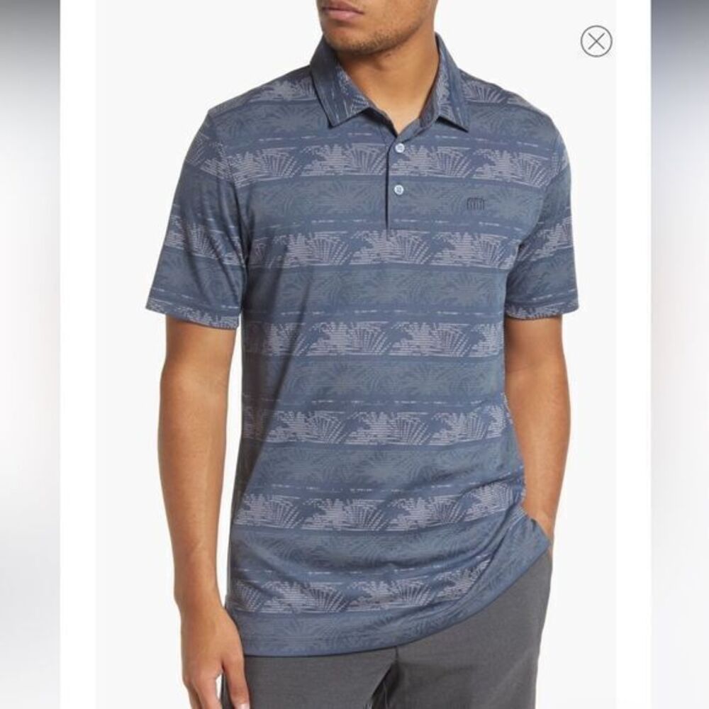 NWT  Travis Mathew Frosty Morning Short Sleeve Polo